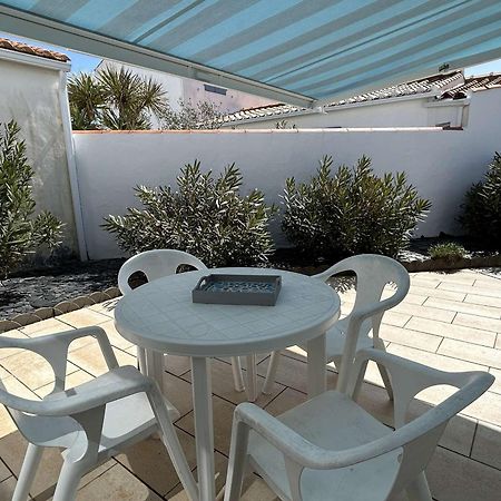 Studio Mezzanine A 200M Du Port Et De La Plage, Cour Privative, Parfait Pour 3 Personnes - Fr-1-224B-564 Ноармутие-ан-л'Ил Екстериор снимка