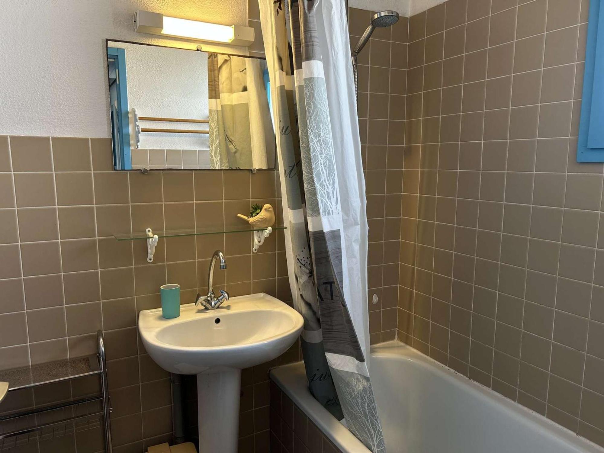 Studio Mezzanine A 200M Du Port Et De La Plage, Cour Privative, Parfait Pour 3 Personnes - Fr-1-224B-564 Ноармутие-ан-л'Ил Екстериор снимка