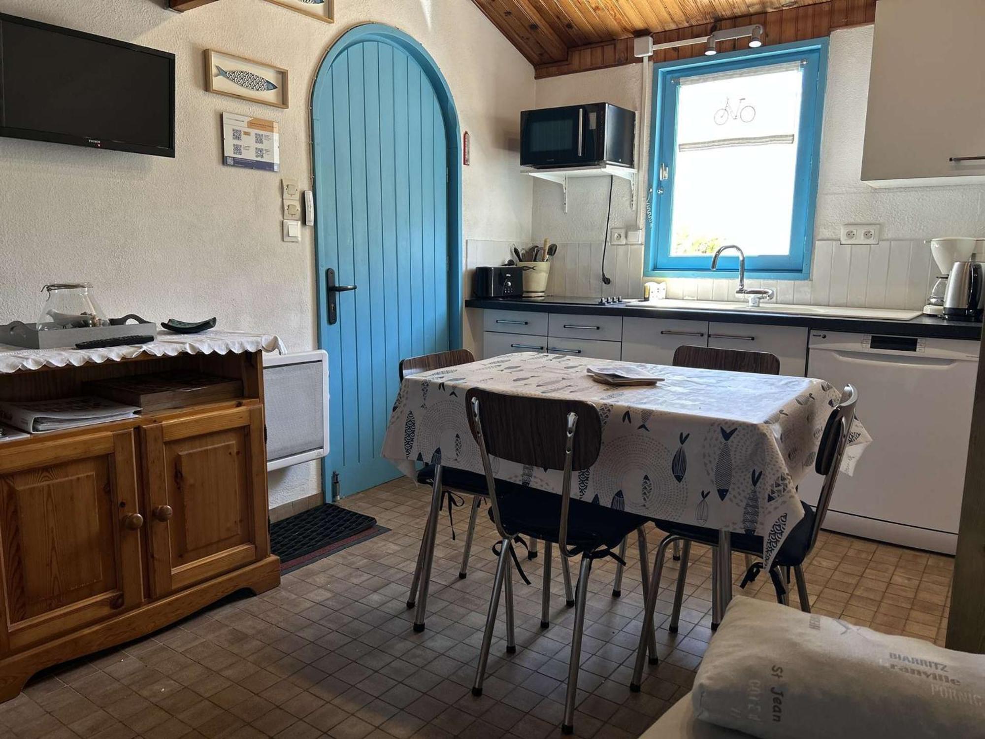 Studio Mezzanine A 200M Du Port Et De La Plage, Cour Privative, Parfait Pour 3 Personnes - Fr-1-224B-564 Ноармутие-ан-л'Ил Екстериор снимка